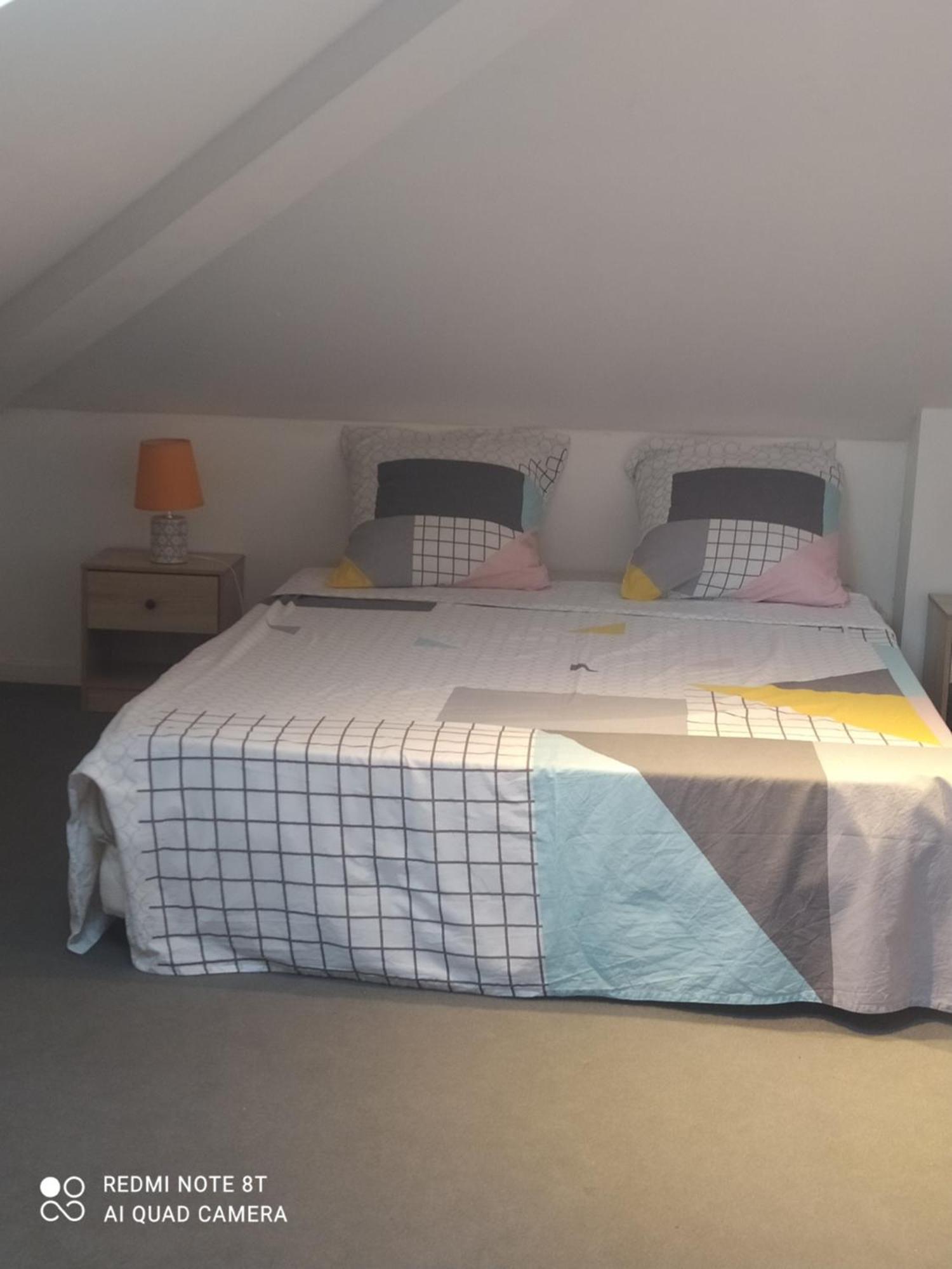 Petit Appartement Dans Une Maison Individuelle 勒唐蓬 外观 照片